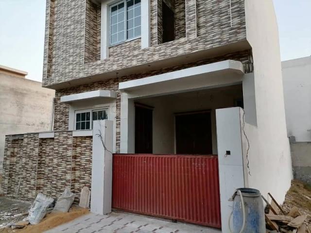 House for sale in Faisalabad, Islamabad Capital Territory