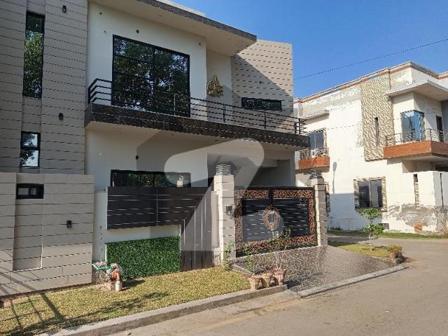 House for sale in Faisalabad, Islamabad Capital Territory