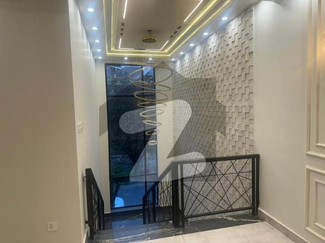 House for sale in Faisalabad, Islamabad Capital Territory