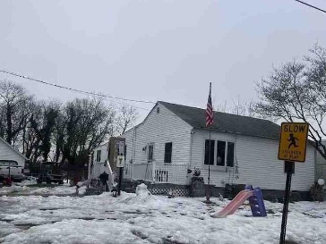 House for sale in Bridgeboro, New Jersey