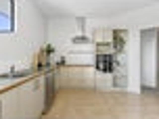 House for sale in Paremoremo
