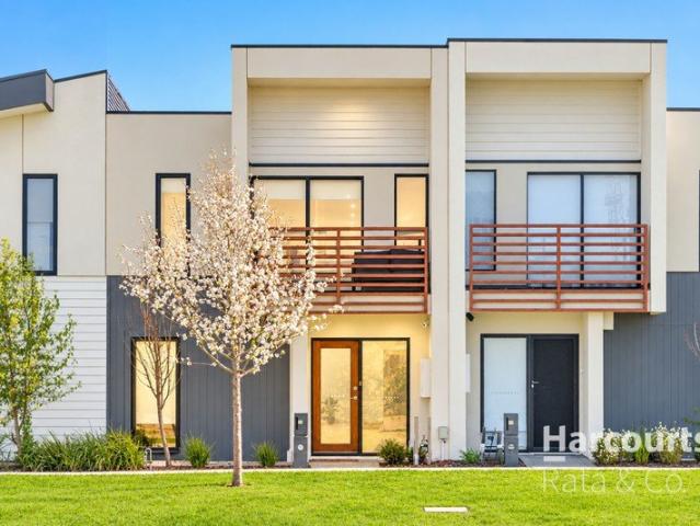Townhouse for sale in Camerons Creek, Victoria