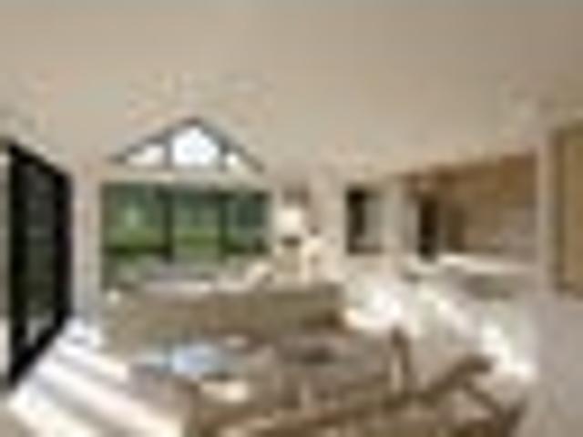 House for sale in Chaslands, Canterbury