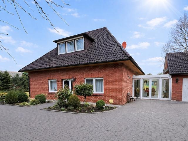 Villa kaufen in Bösel, Niedersachsen
