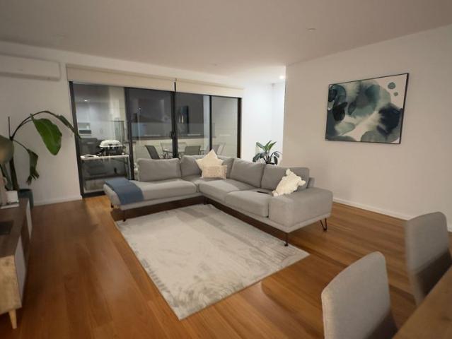 Room for rent in Reservoir, Melbourne
