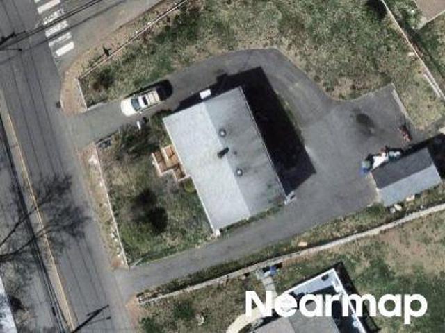 House for sale in Bridgeport