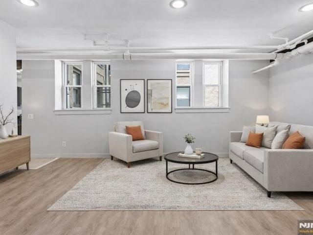 Condo for sale in Hudson, New Jersey
