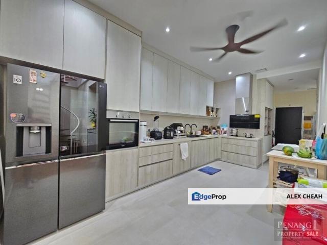 House for sale in Reservoir Garden, George Town