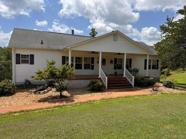 House for sale in Pittsville House for sale in Pittsville