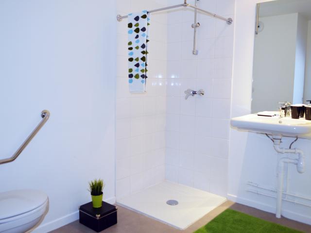 Studio location à Stains, Cité de la Prêtresse