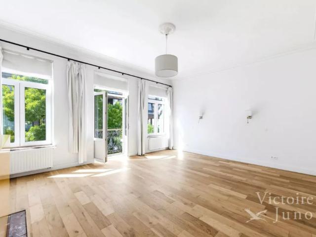 Maison location à Saint-Gilles - Sint-Gillis, Brussel-Hoofdstad - Bruxelles-Capitale