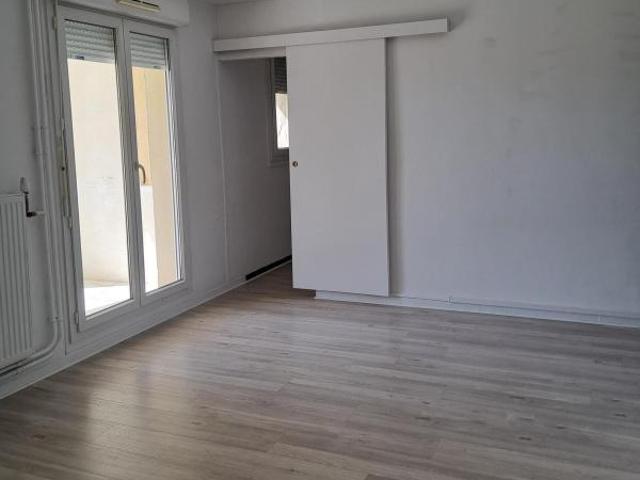 Appartement location à Arrondissement de Toulon, La Londe-les-maures