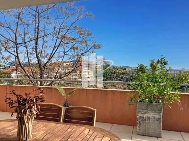 Appartement vente à Arrondissement de Draguignan, Saint-raphaël