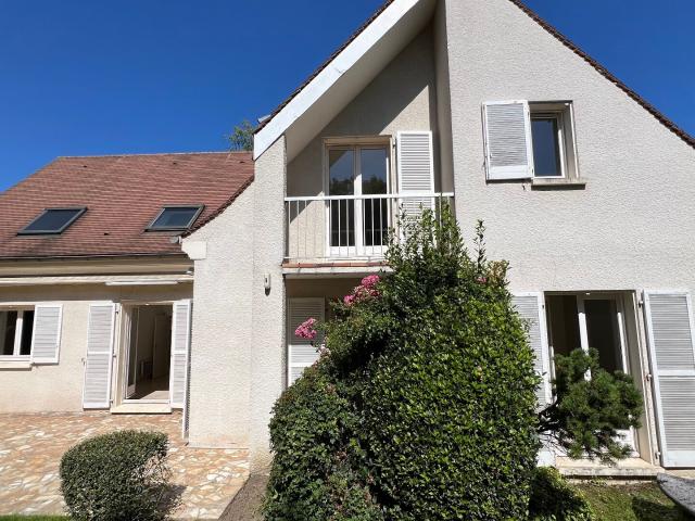 Maison vente à Saint-Germain-en-Laye, Saint-nom-la-bretèche