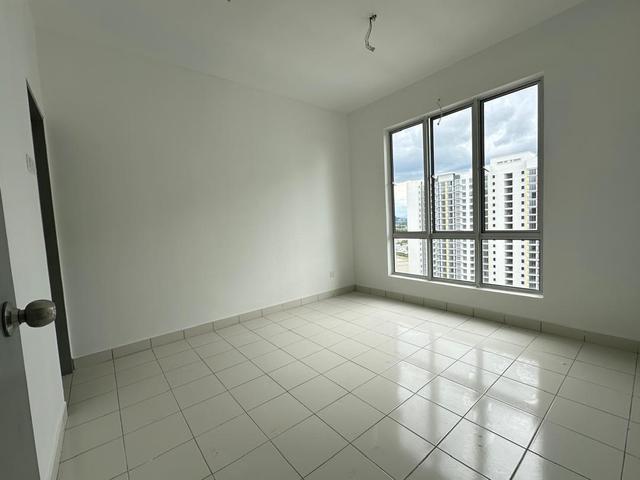 Condominium for sale in Malaka