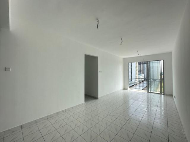Condominium for sale in Malaka