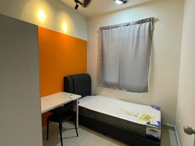 Room for rent in Petaling, Damansara Damai