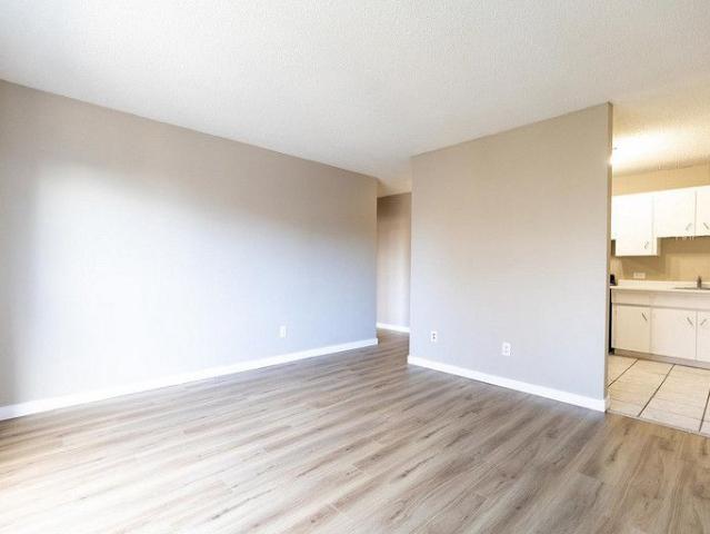 Apartment for rent in West Broadway, Winnipeg