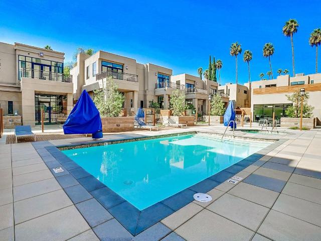 Apartment for rent in Canoga Park, California