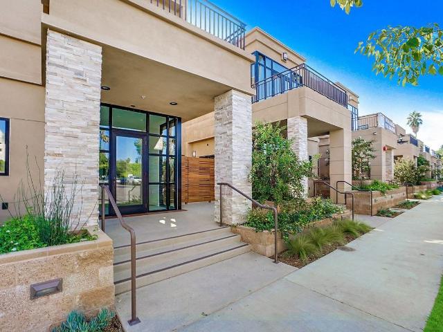 Apartment for rent in Canoga Park, California