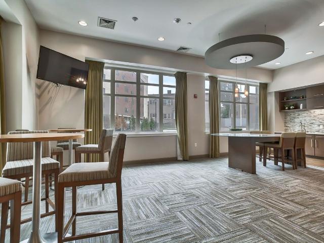 Apartment for rent in Malden