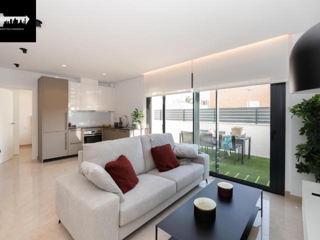 Casa en venta en el Pla del Bon Repòs, l'Alacantí