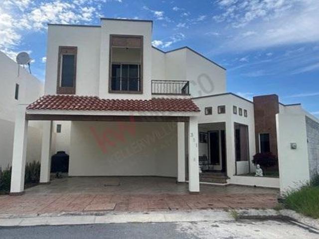 RESIDENCIA CON ALBERCA EN EXCLUSIVO FRACCIONAMIENTO AL NORTE DE SALTILLO