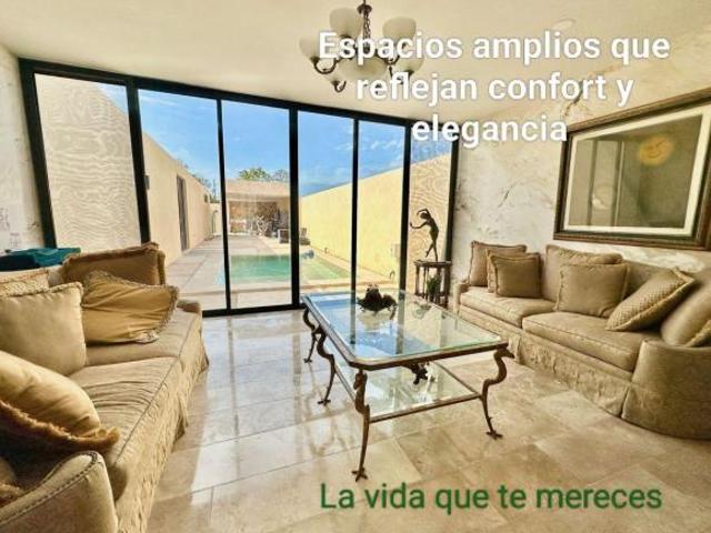 Residencia Premium con alberca, paneles solares, y amplias habitaciones, al norte de Mérida, Yucatán