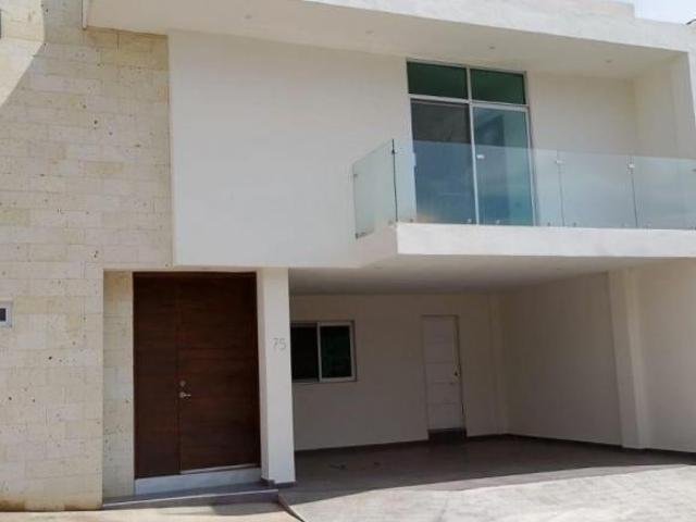 RESIDENCIAL ACQUA ESTUPENDA CASA EN VENTA EN GUADALUPE ZACATECAS PRECIO NEGOCIABLE