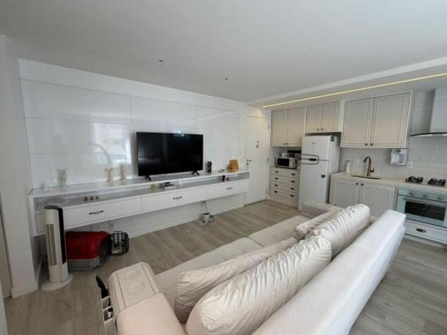 Apartamento venda em Região Geográfica Imediata do Distrito Federal, Região Integrada de Desenvolvimento do Distrito Federal e Entorno
