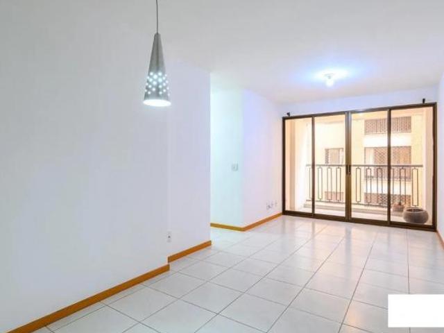 Apartamento venda em Região Geográfica Imediata do Distrito Federal, Região Integrada de Desenvolvimento do Distrito Federal e Entorno