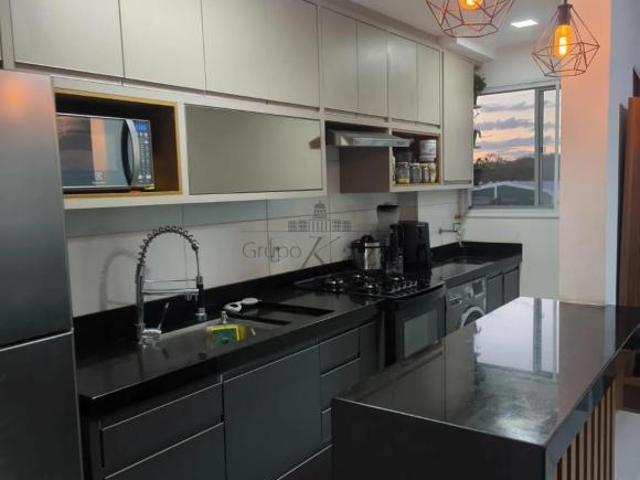 Apartamento venda em Região Imediata de São José dos Campos, Região Metropolitana do Vale do Paraíba e Litoral Norte