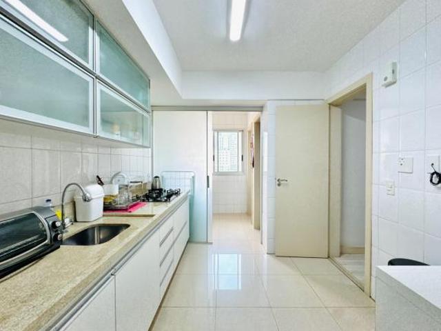 Apartamento venda em Região Geográfica Imediata do Distrito Federal, Região Integrada de Desenvolvimento do Distrito Federal e Entorno