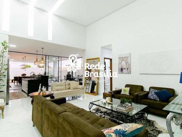 Casa venda em Região Geográfica Imediata do Distrito Federal, Região Integrada de Desenvolvimento do Distrito Federal e Entorno