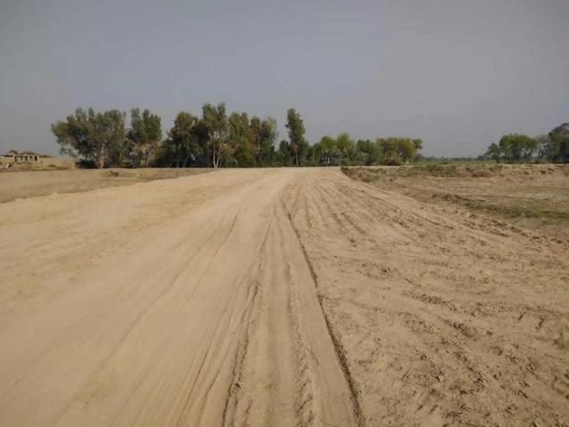 Land for sale in VILLAGE ALI KHAN KHOSO (KHOSA GOTH), Bhai Khan Khoso