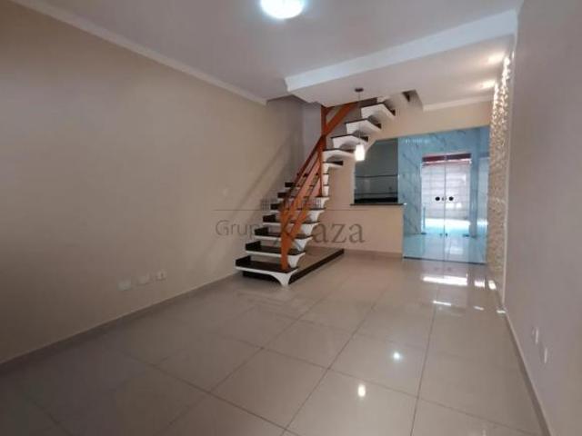 Casa venda em Região Imediata de São José dos Campos, Região Metropolitana do Vale do Paraíba e Litoral Norte
