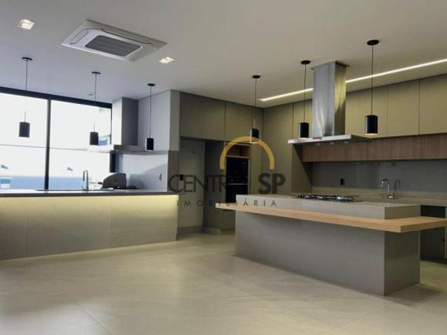 Casa venda em Região Imediata de Bauru, Bauru