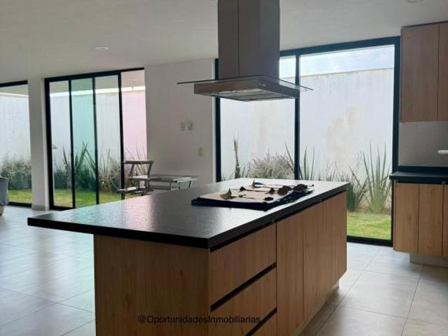 Residencias exclusivas en Metepec con amplios espacios, diseño contemporáneo, ac