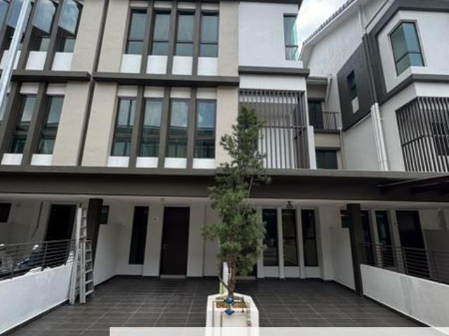 House for sale in Petaling, Damansara Damai