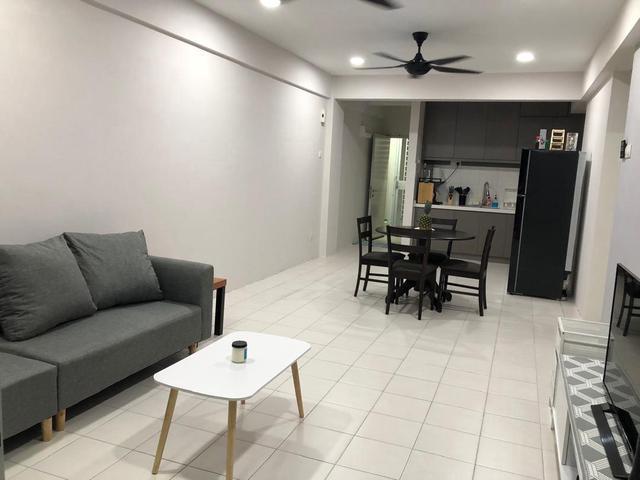 Apartment for sale in Petaling, Damansara Damai