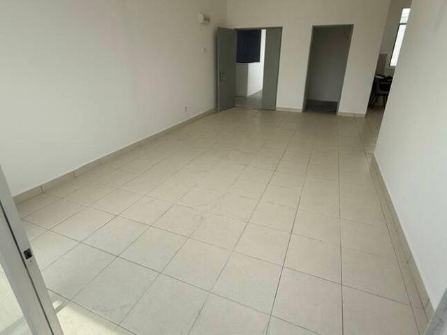 House for rent in Malaka