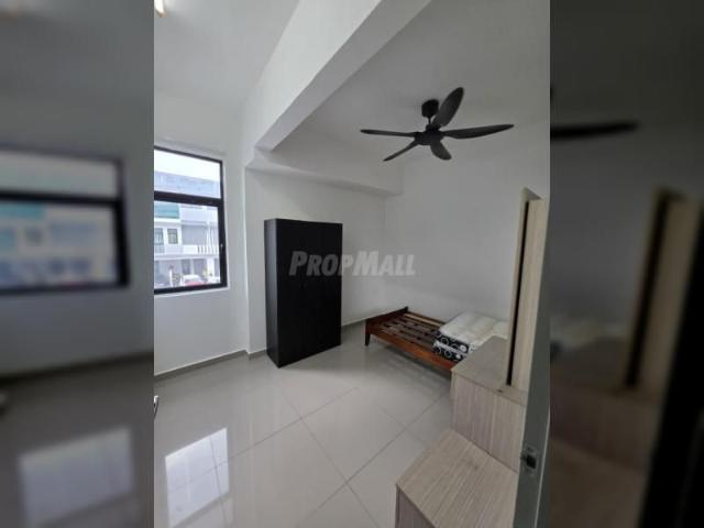 House for rent in Petaling, Alam Impian