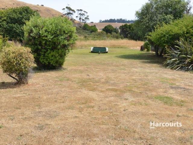 Land for sale in Sulphur Creek, Tasmania
