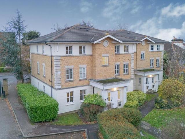 Commercial for sale in Gidea Park, Greater London