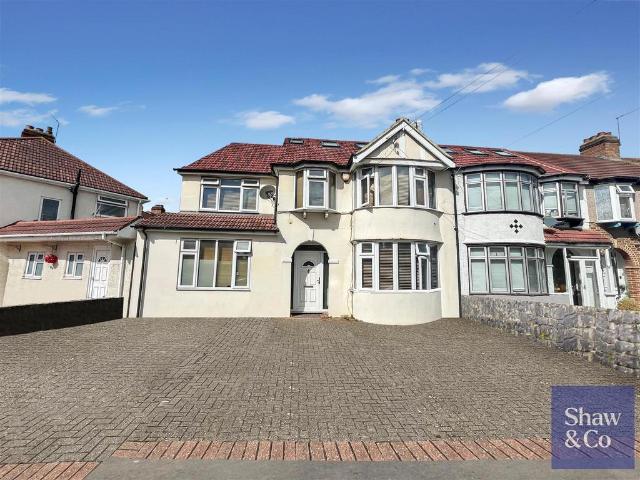 Commercial for sale in London Borough of Ealing, Cat Hill