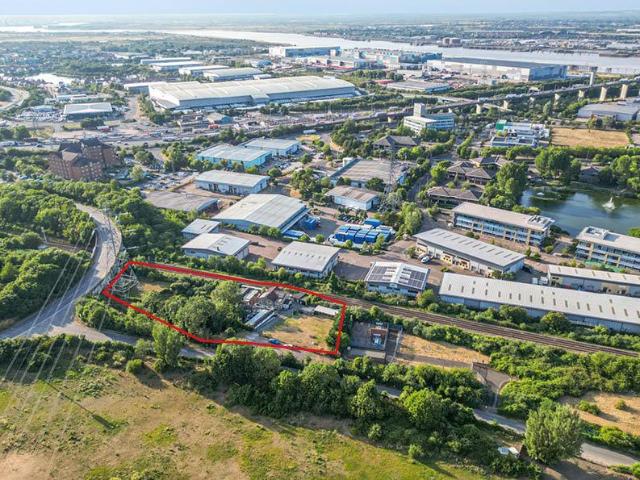 Commercial for sale in Worcester Park Estate, Monks Orchard