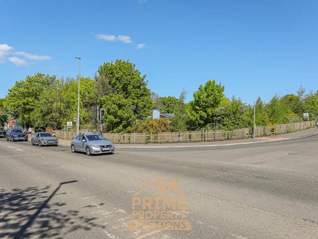 Commercial for sale in Newtongrange, Scotland