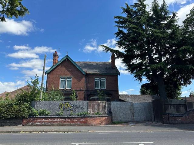 Commercial for sale in Caldermill, East Midlands