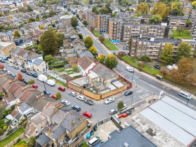 Commercial for sale in London Borough of Lewisham, Cat Hill