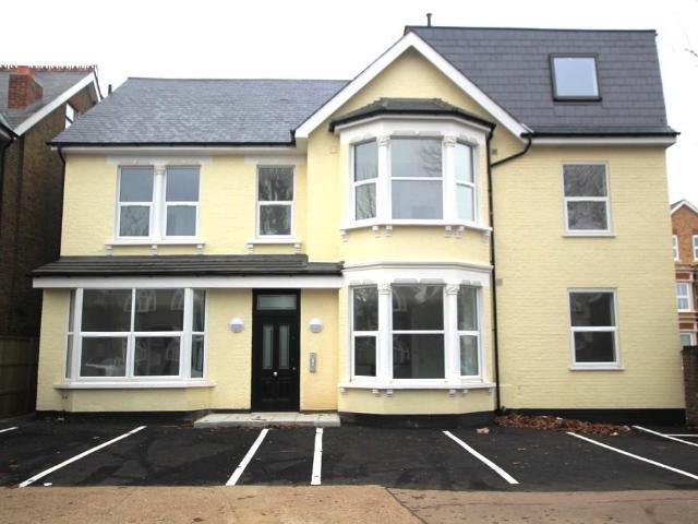 Commercial for sale in Surbiton, Greater London
